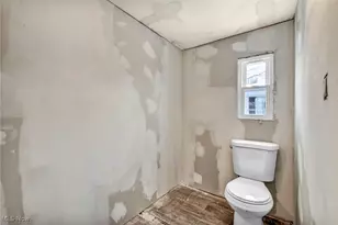 160 Kentucky, Elyria, OH 44035 - Photo 24