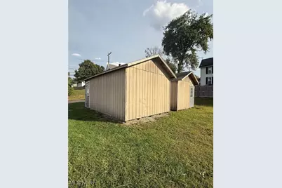 830 N Chestnut Street, Barnesville, OH 43713 - Photo 2