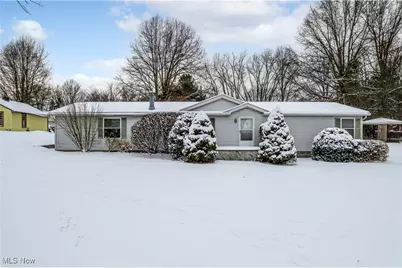 168 2nd Street SE, Barberton, OH 44203 - Photo 1