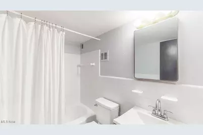 11820 Edgewater Drive #110, Oakwood, OH 44107 - Photo 16