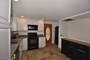 1121 Fiesta Rd SW, Dellroy, OH 44620 - Photo 12