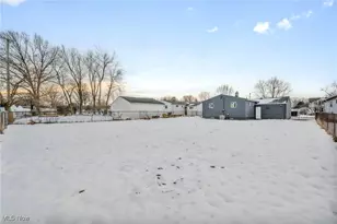 1671 Eldon Dr, Wickliffe, OH 44092 - Photo 28