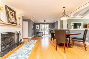 26161 Shaker Blvd, Beachwood, OH 44122 - Photo 4