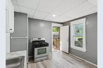 10622 Hathaway Avenue, Loveland, OH 44108 - Photo 18