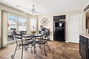 2162 Canterbury Cir, Akron, OH 44319 - Photo 10