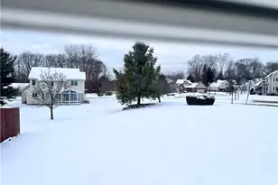 528 Helena Dr, Tallmadge, OH 44278 - Photo 4