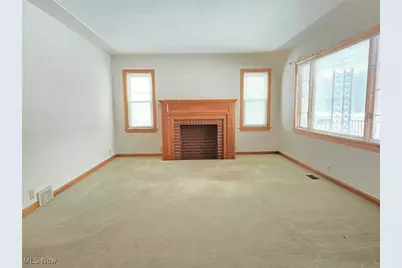 6093 Elyria Avenue, Elyria, OH 44035 - Photo 6