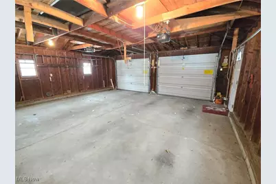 6093 Elyria Avenue, Elyria, OH 44035 - Photo 30