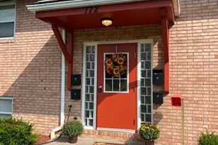 172 Kendall Ave, Campbell, OH 44405 - Photo 2