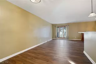 7429 Sylvan Dr, Kent, OH 44240 - Photo 16