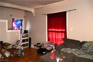 241 8th St, Elyria, OH 44035 - Photo 6