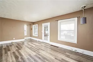 329 Belle Ave SW, Hartville, OH 44632 - Photo 2