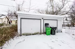 19344 Pasnow Ave, Euclid, OH 44119 - Photo 4
