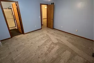 1409 Waters Edge Dr, Akron, OH 44313 - Photo 8