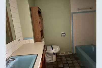 3809 N Glenridge Road, Green, OH 44319 - Photo 10