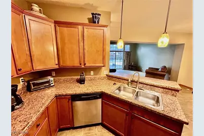 294 Lakewick Lane, Willowick, OH 44095 - Photo 4