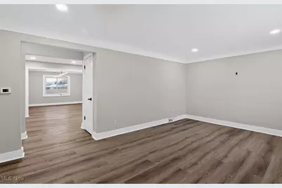 2215 Frostwood Drive, Austintown, OH 44515 - Photo 10