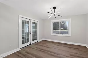 2215 Frostwood Dr, Austintown, OH 44515 - Photo 8