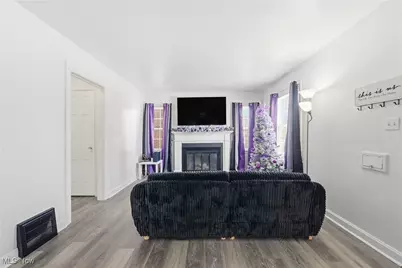 5246 Philip Avenue, Maple Heights, OH 44137 - Photo 14