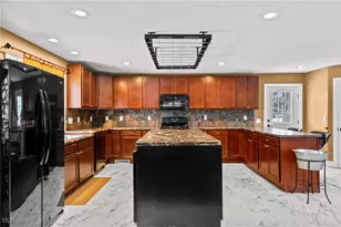 10121 Crows Nest Cove, Aurora, OH 44202 - Photo 10