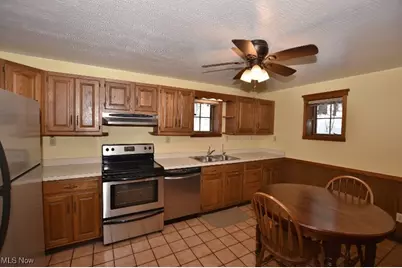 9316 Lakewood Drive NE, Mineral City, OH 44656 - Photo 14