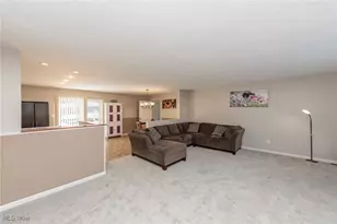 3757 Seneca St, Stow, OH 44224 - Photo 2