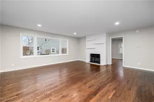 625 Shaker Dr, Medina, OH 44256 - Photo 2