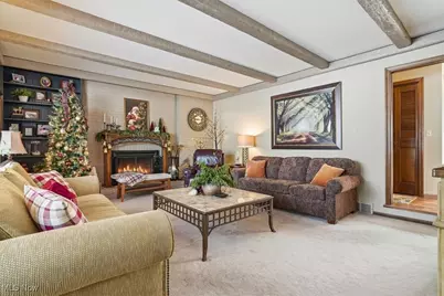 310 Tonawanda Trail SW, Hartville, OH 44632 - Photo 4