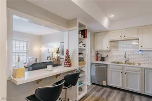 25 Berkshire Ct, Akron, OH 44313 - Photo 8