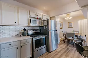 25 Berkshire Ct, Akron, OH 44313 - Photo 10