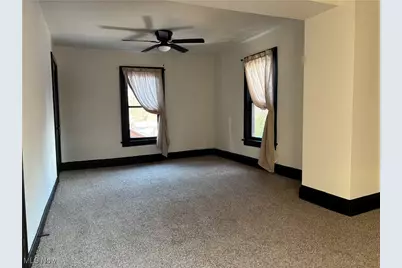 84 E Ido Avenue, Akron, OH 44301 - Photo 14