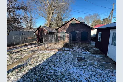 11238 Center Drive NE, Sandyville, OH 44671 - Photo 4