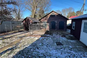 11238 Center Dr NE, Sandyville, OH 44671 - Photo 4