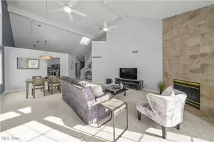 909 Grandview Ln, Aurora, OH 44202 - Photo 10