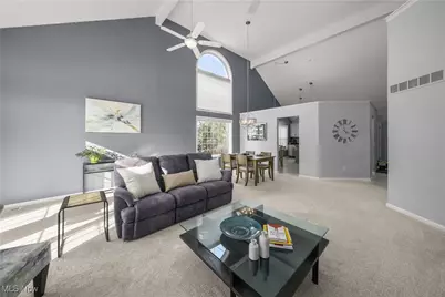 909 Grand View Lane, Aurora, OH 44202 - Photo 8