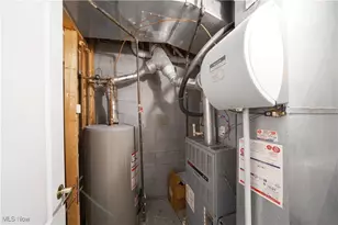 909 Grandview Ln, Aurora, OH 44202 - Photo 36