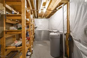 909 Grandview Ln, Aurora, OH 44202 - Photo 34