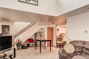 623 Meredith Ln, Cuyahoga Falls, OH 44223 - Photo 8