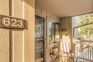 623 Meredith Ln, Cuyahoga Falls, OH 44223 - Photo 2