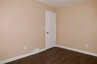 4440 E Lake Rd, Sheffield Lake, OH 44054 - Photo 22