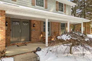 2334 Tanglewood Dr NE, Massillon, OH 44646 - Photo 2