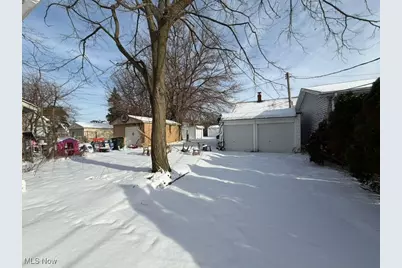 4723 E 94th Street, Garfield Heights, OH 44125 - Photo 18
