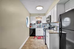 2095 Beechtree Dr, Uniontown, OH 44685 - Photo 40