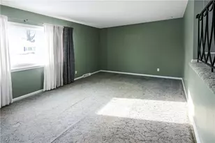 31705 Daniel Dr, Willowick, OH 44095 - Photo 6