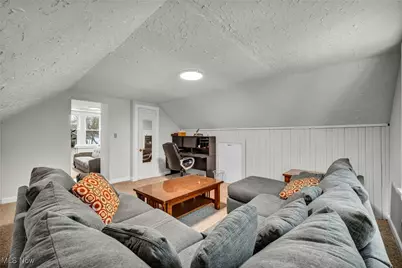 8539 Broadview Road, Grandview Heights, OH 44147 - Photo 18