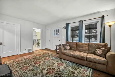 8539 Broadview Road, Grandview Heights, OH 44147 - Photo 8
