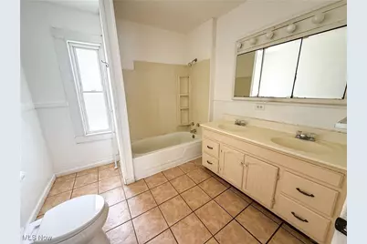 153 N Sycamore Street, Ravenna, OH 44266 - Photo 16