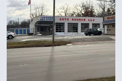 5800 Fulton Drive NW, Canton, OH 44718 - Photo 4