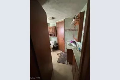 2371 Hillstock Avenue, Akron, OH 44312 - Photo 4