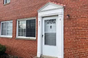 421 Kenwood Dr, Euclid, OH 44123 - Photo 2